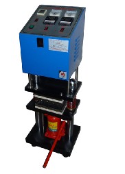 XL-8122B 加硫成型机